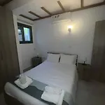 Kalidoniahouses Nyaraló Péra Pedí