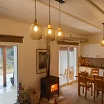 Kalidoniahouses Pera Pedi